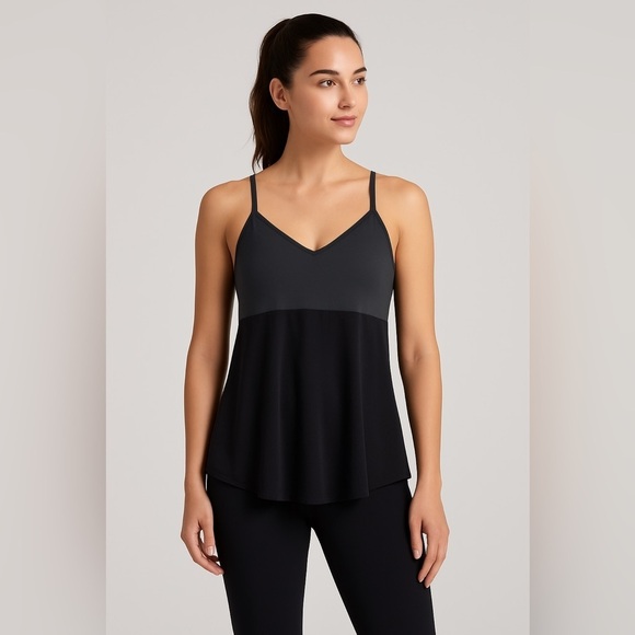 lululemon athletica Tops - Lululemon Lab colour block shadow tank in grey/black - size 4